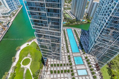 Condo in Miami, Florida, 1 bedroom  № 1890832 - photo 23