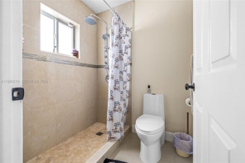 Купить виллу или дом в Майами, Флорида 3 спальни, 122.82м2, № 2080716 - фото 6