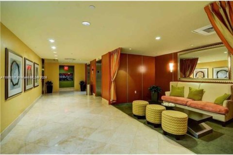 Condominio en venta en Miami, Florida, 2 dormitorios, 109.9 m2 № 1928964 - foto 21