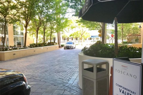 Condominio en venta en Miami, Florida, 2 dormitorios, 109.9 m2 № 1928964 - foto 18