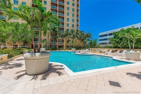 Condominio en venta en Miami, Florida, 2 dormitorios, 109.9 m2 № 1928964 - foto 15