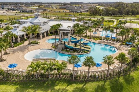 Townhouse in Apollo Beach, Florida 3 bedrooms, 150.41 sq.m. № 2152127 - photo 30