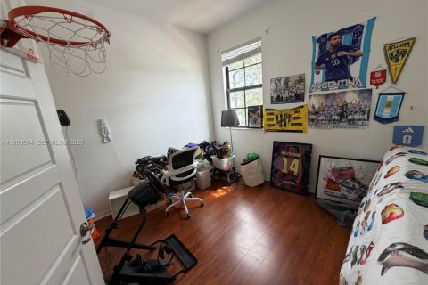 Casa en alquiler en Miami, Florida, 3 dormitorios, 167.97 m2 № 2058808 - foto 8