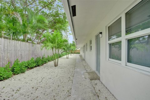 Villa ou maison à louer à Fort Lauderdale, Floride: 1 chambre, 55.74 m2 № 1991496 - photo 2