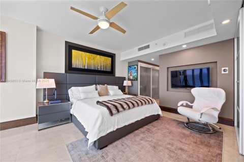 Condo in Sunny Isles Beach, Florida, 3 bedrooms № 1940471 - photo 20