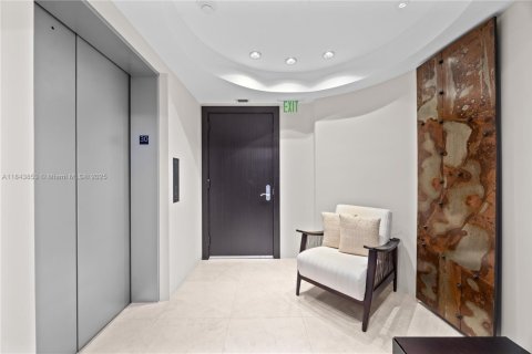 Condo in Sunny Isles Beach, Florida, 3 bedrooms № 1940471 - photo 3