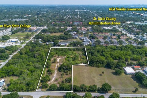 Commercial property in St. Lucie, Florida № 2083037 - photo 7