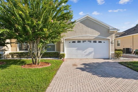 House in New Port Richey, Florida 2 bedrooms, 128.58 sq.m. № 1918672 - photo 1