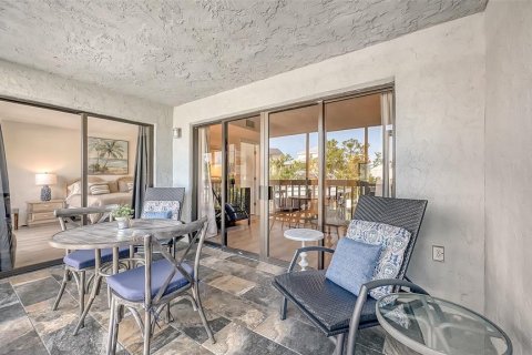 Condo in Sarasota, Florida, 2 bedrooms № 2142367 - photo 23