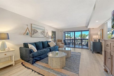 Condo in Sarasota, Florida, 2 bedrooms № 2142367 - photo 7
