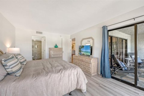 Condo in Sarasota, Florida, 2 bedrooms № 2142367 - photo 22