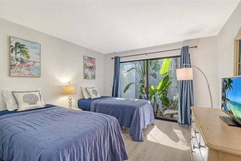 Condo in Sarasota, Florida, 2 bedrooms № 2142367 - photo 26