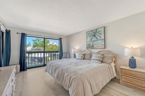 Condo in Sarasota, Florida, 2 bedrooms № 2142367 - photo 21
