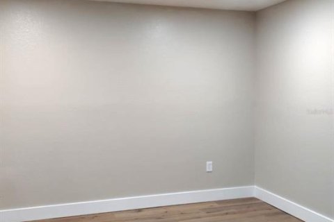 Condominio en venta en Altamonte Springs, Florida, 1 dormitorio, 71.63 m2 № 2196430 - foto 8