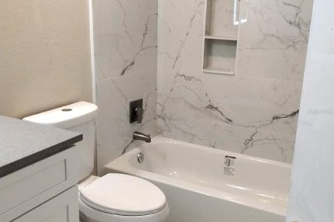 Condominio en venta en Altamonte Springs, Florida, 1 dormitorio, 71.63 m2 № 2196430 - foto 10