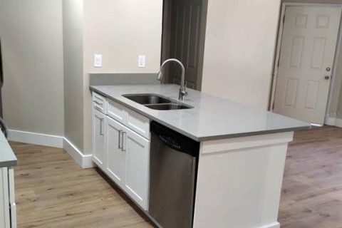 Condominio en venta en Altamonte Springs, Florida, 1 dormitorio, 71.63 m2 № 2196430 - foto 6