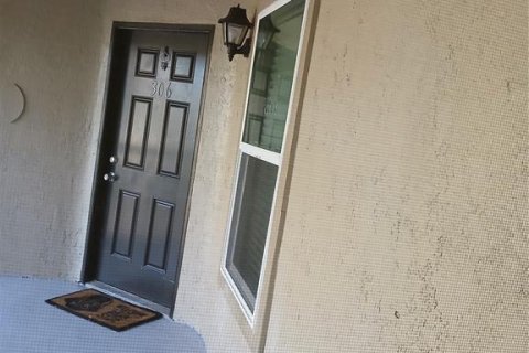 Condominio en venta en Altamonte Springs, Florida, 1 dormitorio, 71.63 m2 № 2196430 - foto 14