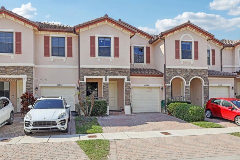 Купить таунхаус в Майами, Флорида 4 спальни, 163.79м2, № 2008911 - фото 3