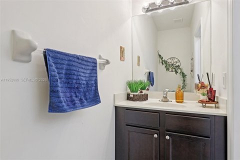 Купить таунхаус в Майами, Флорида 4 спальни, 163.79м2, № 2008911 - фото 15