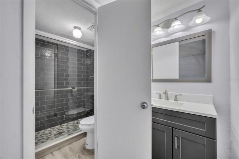 Condo in Winter Park, Florida, 2 bedrooms  № 1884666 - photo 13