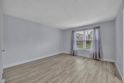 Condo in Winter Park, Florida, 2 bedrooms  № 1884666 - photo 10