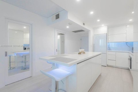 Снять в аренду кондоминиум в Майами-Бич, Флорида 55.74м2, № 2077572 - фото 17