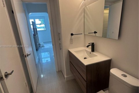 Copropriété à louer à Aventura, Floride: 1 chambre, 71.35 m2 № 1970268 - photo 10