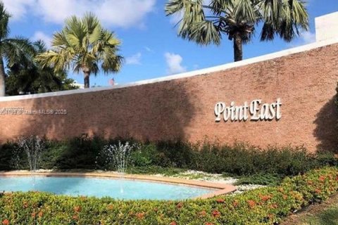 Copropriété à louer à Aventura, Floride: 1 chambre, 71.35 m2 № 1970268 - photo 2