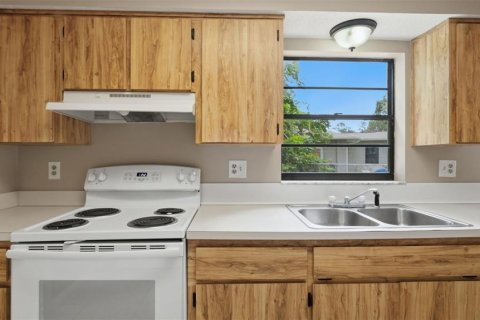 Casa en venta en Spring Hill, Florida, 2 dormitorios, 120.31 m2 № 2197275 - foto 16