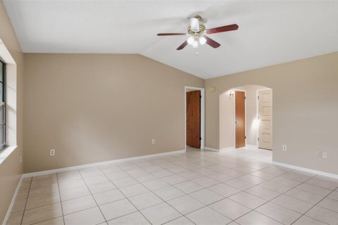 Casa en venta en Spring Hill, Florida, 2 dormitorios, 120.31 m2 № 2197275 - foto 8