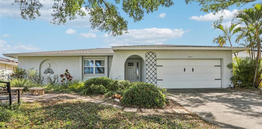 Villa ou maison à Seminole, Floride 3 chambres, 147.99 m2 № 2107527