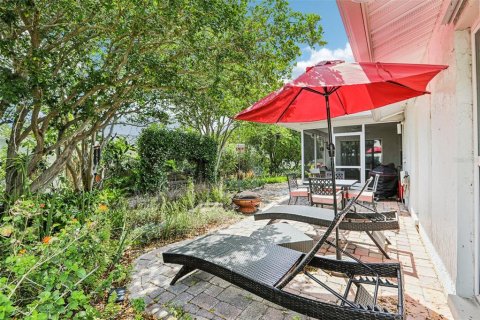 Villa ou maison à louer à Seminole, Floride: 3 chambres, 147.99 m2 № 2107527 - photo 28
