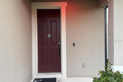 Casa en venta en Sanford, Florida, 4 dormitorios, 201.51 m2 № 2377515 - foto 2