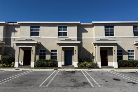 Townhouse in Florida City, Florida 2 bedrooms, 112.23 sq.m. № 2052759 - photo 7