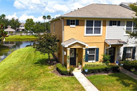 Townhouse in Riverview, Florida 2 bedrooms, 115.94 sq.m. № 1882688 - photo 1