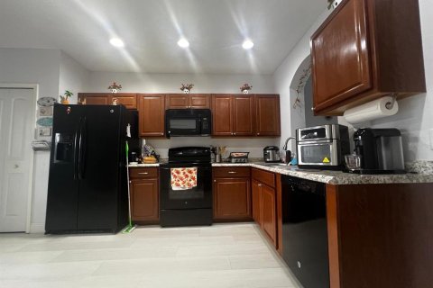 Townhouse in Riverview, Florida 2 bedrooms, 115.94 sq.m. № 1882688 - photo 6