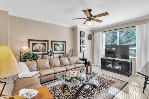Condo in Palm Harbor, Florida, 2 bedrooms  № 2110484 - photo 15