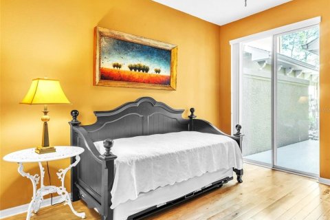 Condo in Palm Harbor, Florida, 2 bedrooms  № 2110484 - photo 25