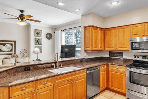 Condo in Palm Harbor, Florida, 2 bedrooms  № 2110484 - photo 10