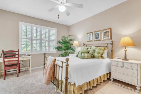 Condo in Palm Harbor, Florida, 2 bedrooms  № 2110484 - photo 22