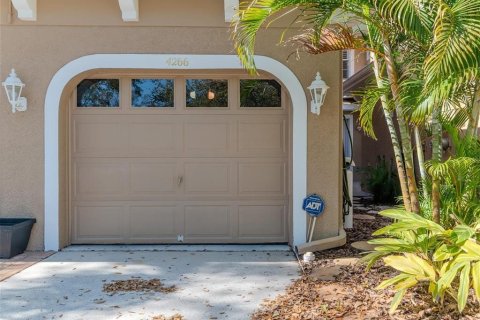 Condo in Palm Harbor, Florida, 2 bedrooms  № 2110484 - photo 6