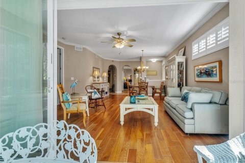 Condo in Palm Harbor, Florida, 2 bedrooms  № 2110484 - photo 18