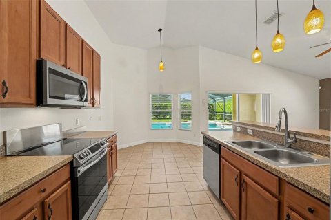 Casa en venta en Davenport, Florida, 4 dormitorios, 177.91 m2 № 2224640 - foto 9