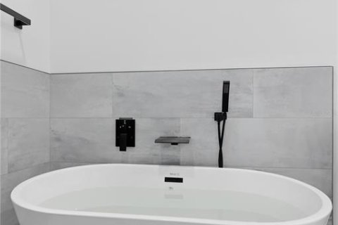 Casa en venta en Gainesville, Florida, 4 dormitorios, 158.12 m2 № 2384315 - foto 23