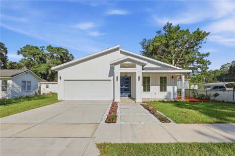 Casa en Gainesville, Florida 4 dormitorios, 158.12 m2 № 2384315