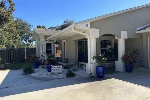 Casa en venta en Palm Coast, Florida, 3 dormitorios, 206.06 m2 № 834536 - foto 1