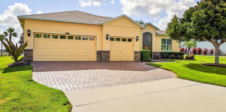 Casa en Clermont, Florida 3 dormitorios, 204.01 m2 № 1911079