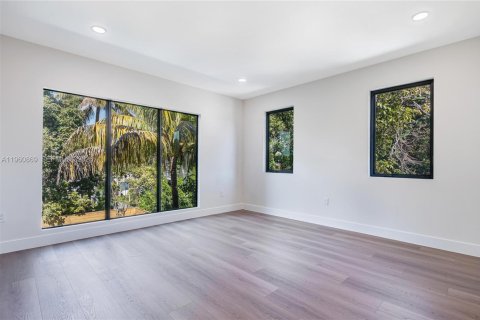 Touwnhouse à vendre à Miami, Floride: 4 chambres, 138.42 m2 № 2025826 - photo 30