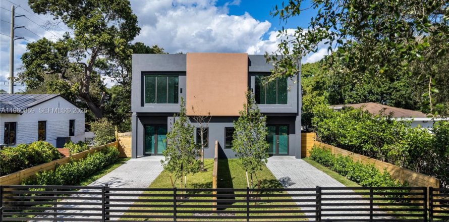 Touwnhouse à Miami, Floride 4 chambres, 138.42 m2 № 2025826