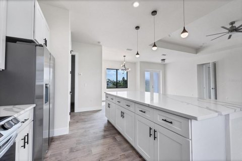 Villa ou maison à vendre à Rotonda, Floride: 3 chambres, 156.91 m2 № 734932 - photo 7